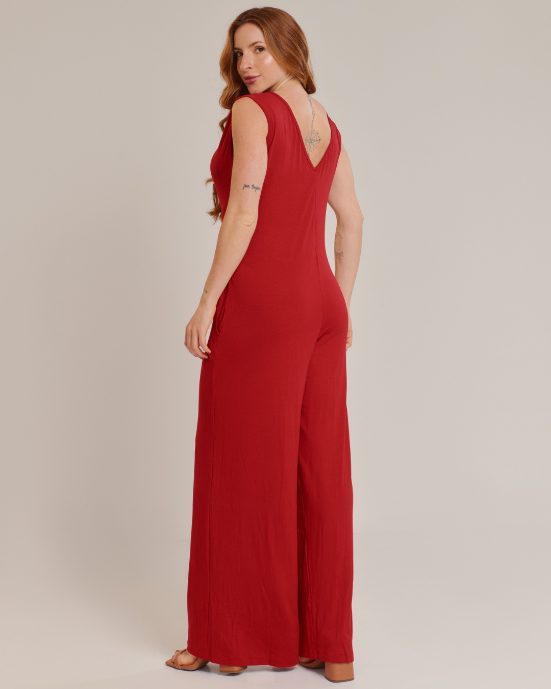 Macacão Casual Longo Regata Vermelho - ALYA