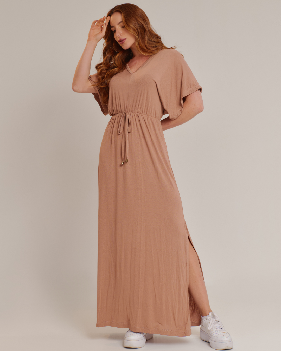 Vestido Feminino Confortável com Fenda e Cordão na Cintura - ALYA