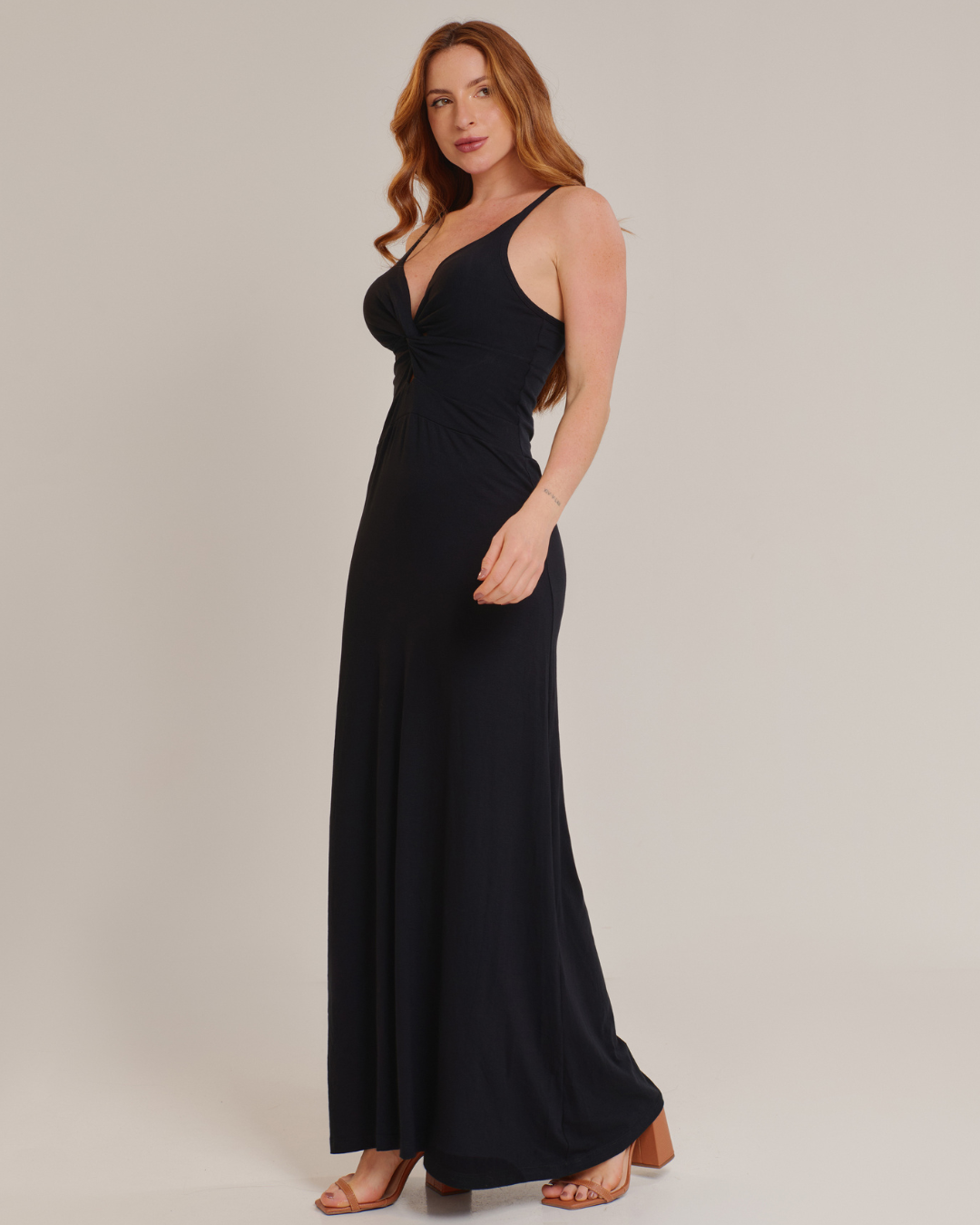 Vestido Feminino Longo Decotado Alcinha Preto - ALYA