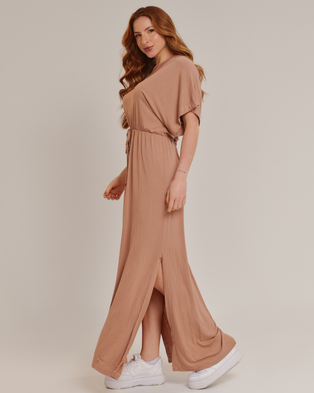 Vestido Feminino Confortável com Fenda e Cordão na Cintura - ALYA