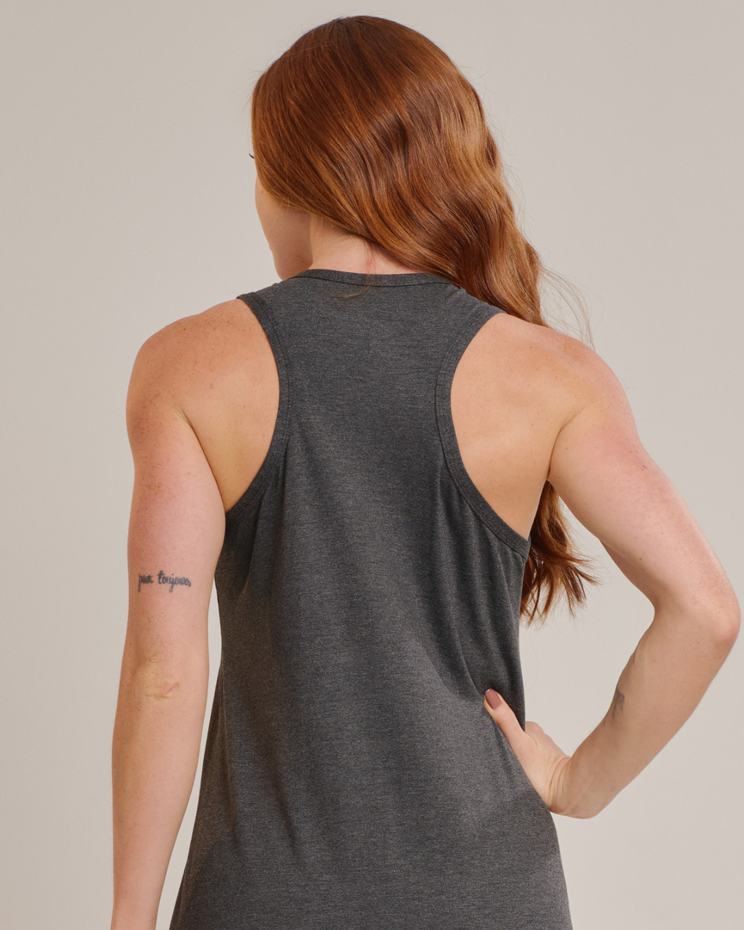 Vestido Casual Longo Feminino Regata com Fenda Lateral e Tecido Leve grafite - ALYA