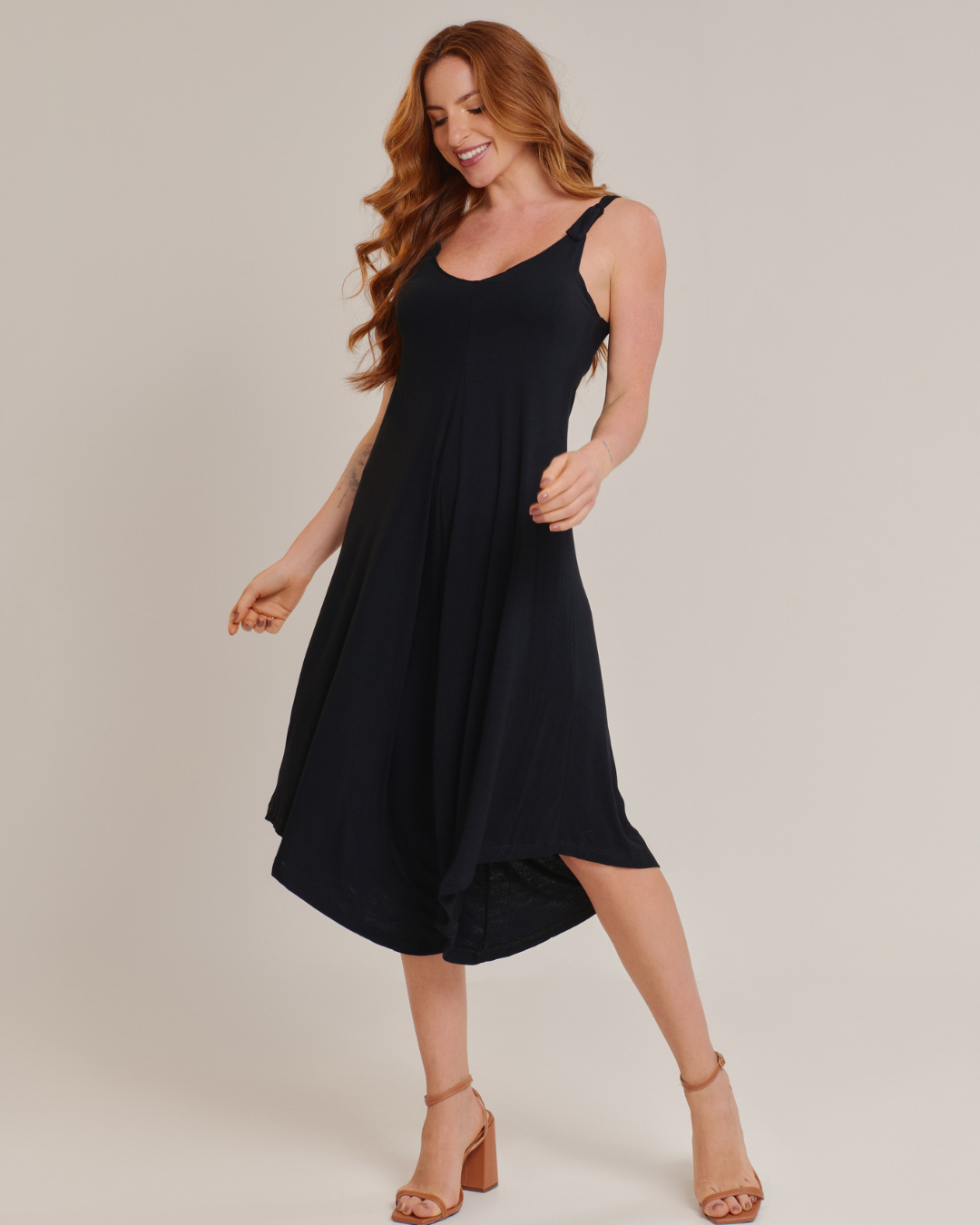 Macacão Pantacourt Casual Feminino em Viscolycra Preto - ALYA