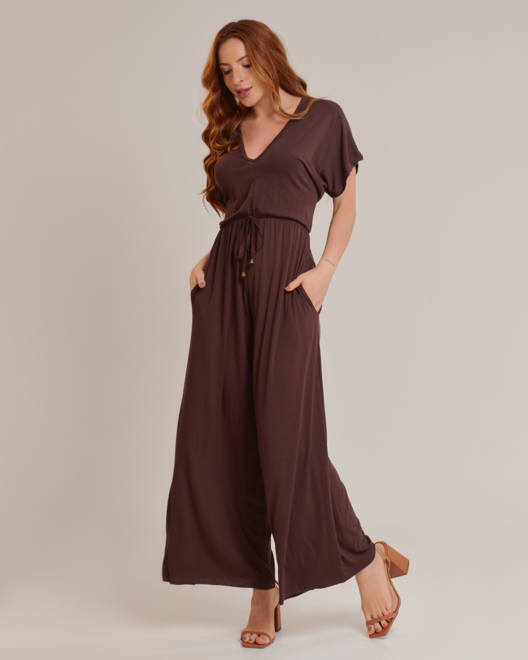 Macacão Feminino com Mangas Morcego e Caimento Solto - ALYA