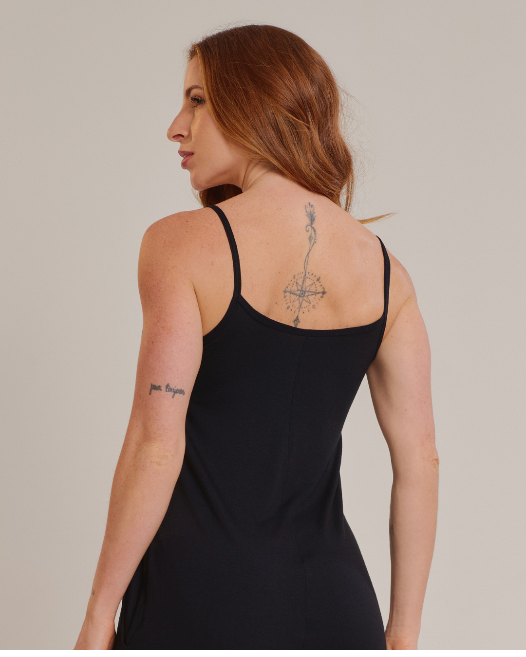 Macacão Feminino Pantacourt Alças Casual Preto - ALYA
