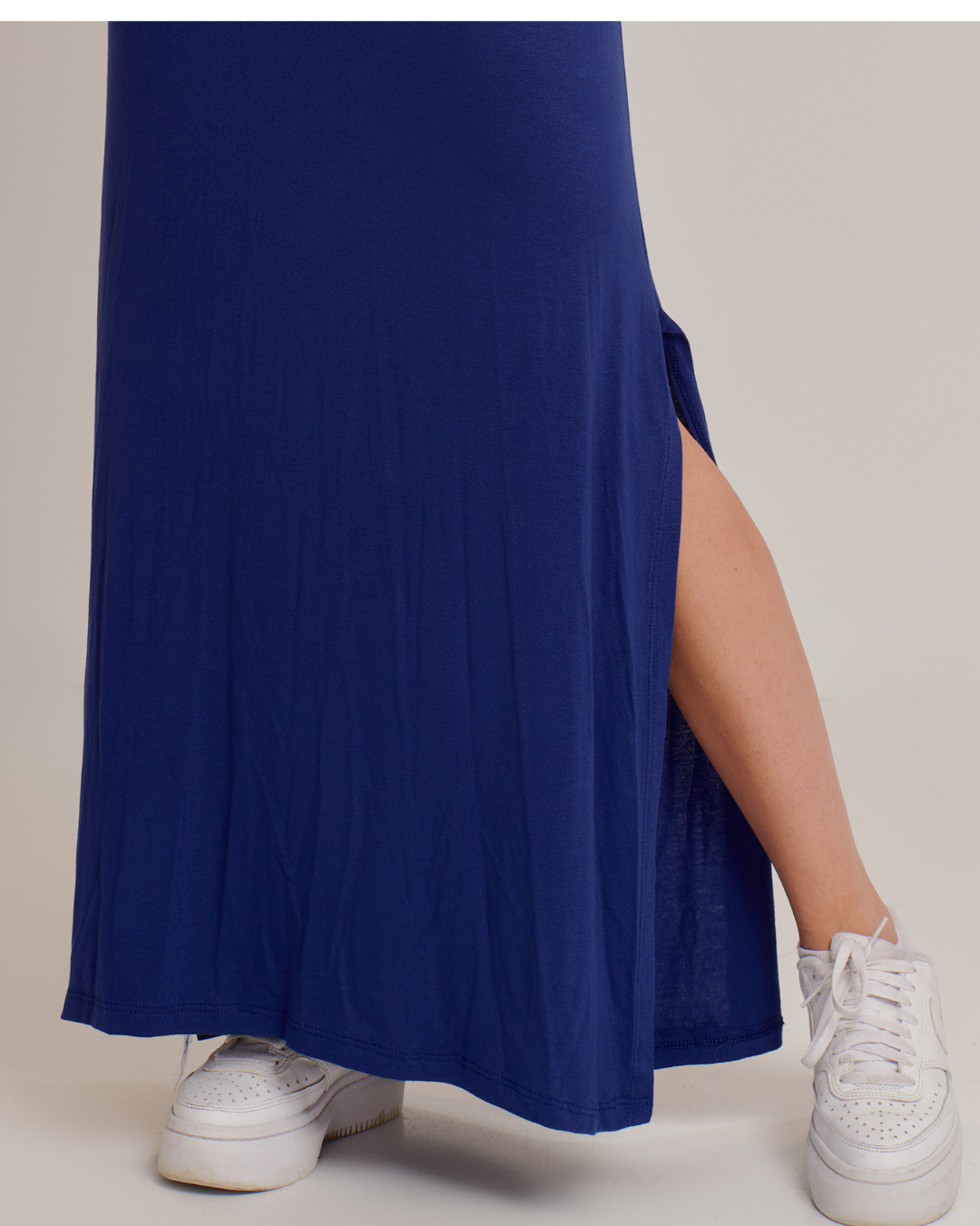 Vestido Feminino Longo com Amarração na Cintura e Fenda - ALYA
