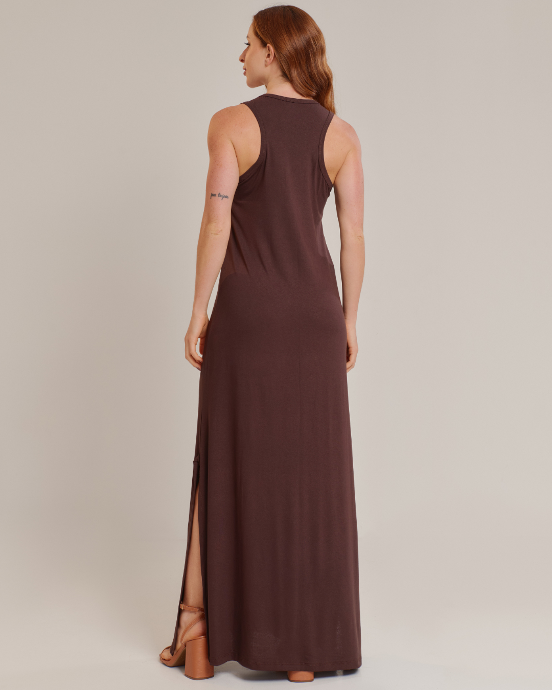 Vestido Longo Feminino Básico Elegante com Fenda Marrom - ALYA