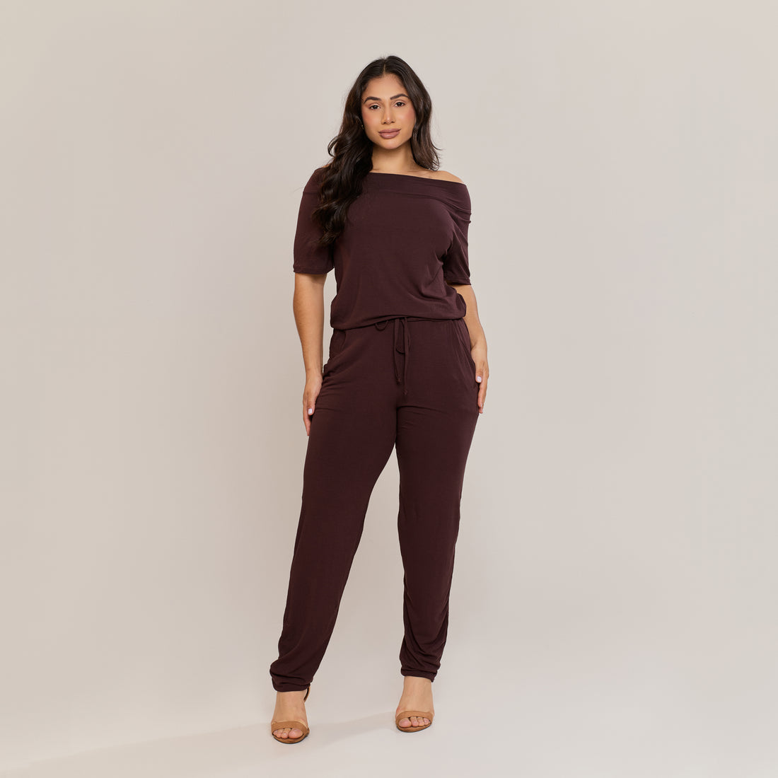 Macacão Feminino Capri Viscolycra Ombro a Ombro com Bolsos Ajuste na Cintura - ALYA