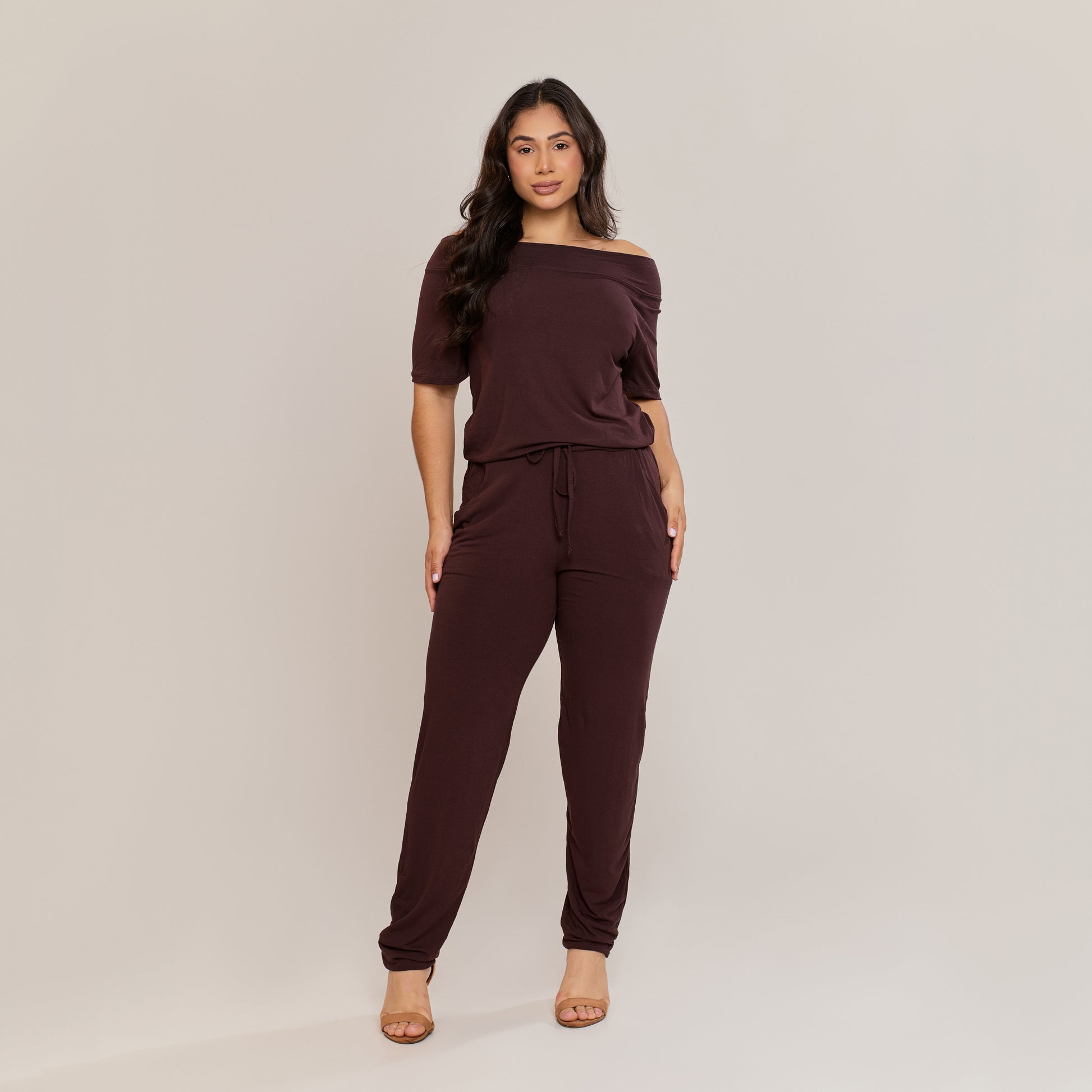 Macacão Feminino Capri Viscolycra Ombro a Ombro com Bolsos Ajuste na Cintura - ALYA