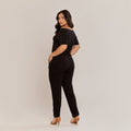 Macacão Feminino Capri Viscolycra Ombro a Ombro com Bolsos Ajuste na Cintura Preto - ALYA