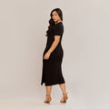 Vestido Midi Viscolycra Feminino com Fenda Lateral Manga Curta Caimento Reto Preto - ALYA