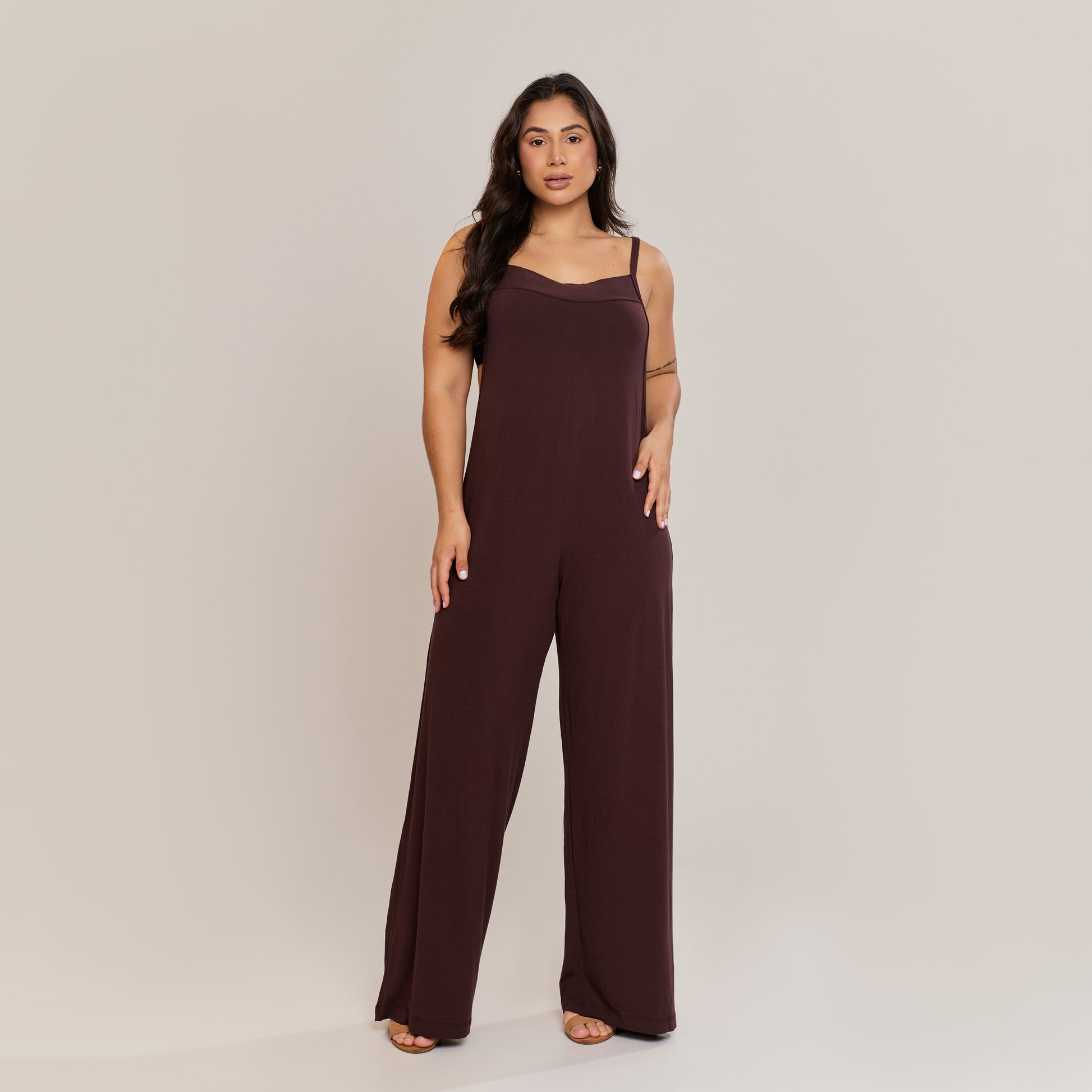 Jardineira Feminina Viscolycra Longa Pantalona Alça Fina Caimento Soltinho Marrom - ALYA